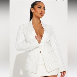 Fashion nova Rhinestone Blazer/ new with tags. Size XS.